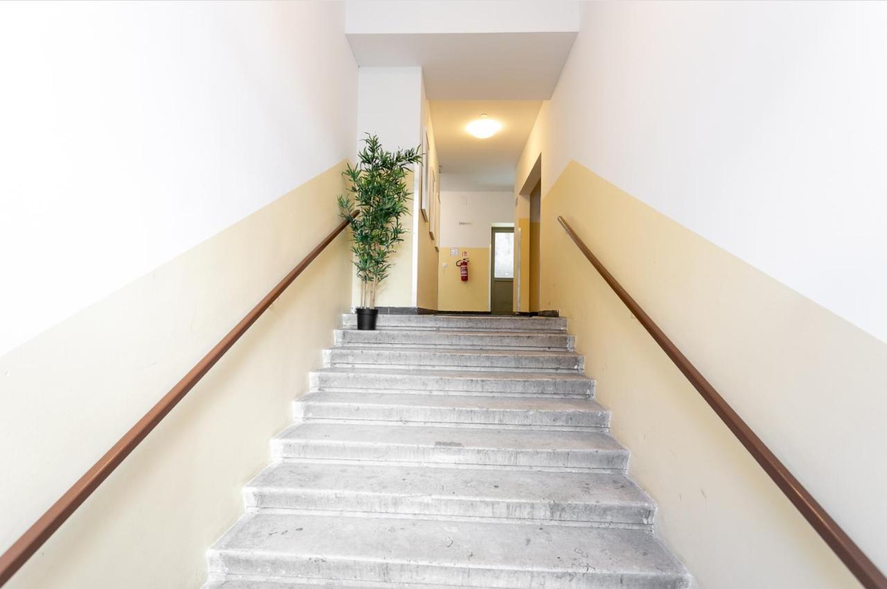 Chic & L Lf40 * Wien